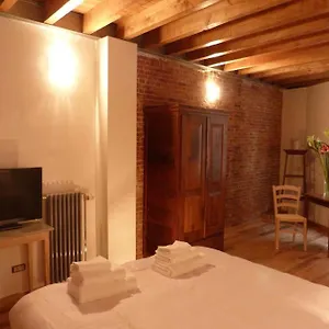 L'auberge De L'éclipse Alloggio in famiglia